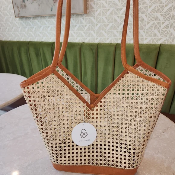 Street Stylish Women's Ratten Tan Woven Handmade Tote Bag - Picture 3 of 8